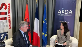 Çfarë po ndodh mes bashkëpunimeve tregtare mes Shqipërisë dhe Francës, ministri i deleguar francez për “Top Talk Economy: Teknologjitë më të mira…