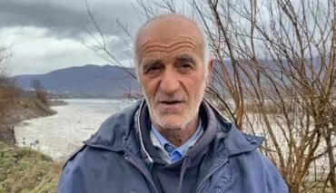 “Cikël që nuk po ndalet”/ Liqeni i Fierzës “pushtohet” nga mbeturinat, ndotja fenomen i vazhdueshëm, reagojnë banorët