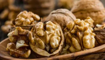 Cilat janë 4 frutat e thata që forcojnë zemrën, kockat dhe trurin