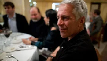 CNN: Dhjetëra të dhëna të FBI mungojnë nga dosjet e Epstein, përfshirë intervistat e akuzuesve të Trump