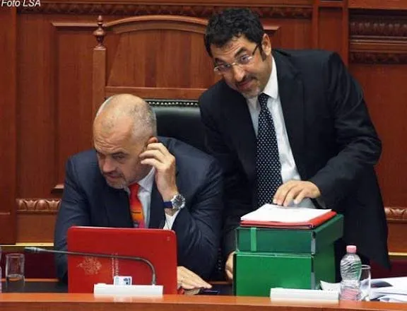 Çuçi thoshte se do miratonin çdo kërkesë të SPAK – Telefonata që e bëri të ndryshonte qëndrim