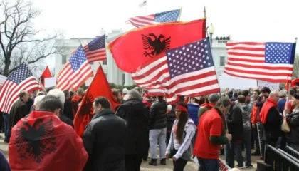 Dalin shifrat, sa e madhe është diaspora shqiptare sot në botë?