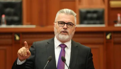 Debati mes qeverisë dhe shoqatave të gjyqtarëve, ministri Gogu: Kushtetuesja jo një komision pagash