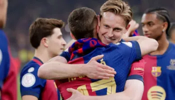 Deco nuk pret fundin e sezonit, përgatit që tani shitjen përfundimtare të dy yjeve të Barcelonës