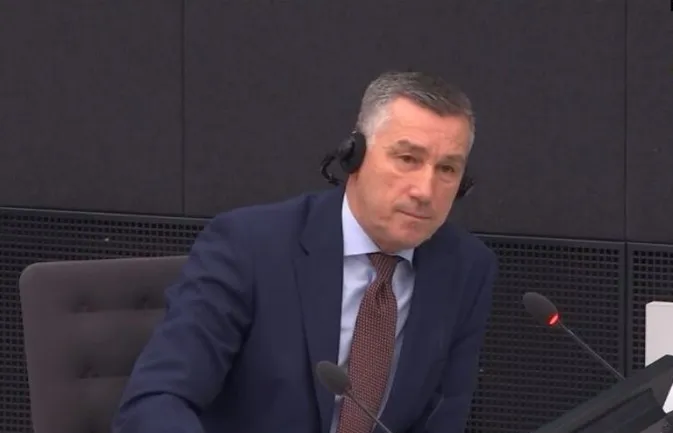 Deklarata përmbyllëse/ Gjyqi i UÇK, mbrojtja e Kadri Veselit: Ai nuk ka qenë i pranishëm në Kosovë atë periudhë