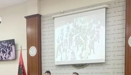 Denis Bizhga: Tish Daija hyri në histori si themelues i një gjinie të re skenike në Shqipëri