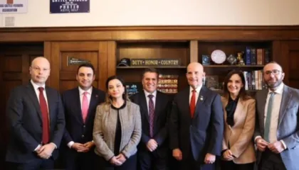 Deputetët e opozitës takojnë Kryetarin e Komitetit për Europën në Kongresin Amerikan