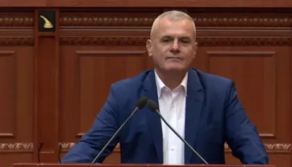 Deputeti i PD kundër Berishës për bojkotimin e reformës territoriale