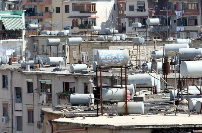 Dështon rivlerësimi i pronave? Ligji, peng i akteve nënligjore të Ministrisë së Financave