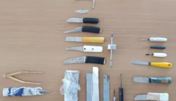 DETAJE nga bastisja në burgun grek! 40 qeli në ‘lupë’, emrat e shqiptarëve që i’u gjetën thika e celularë