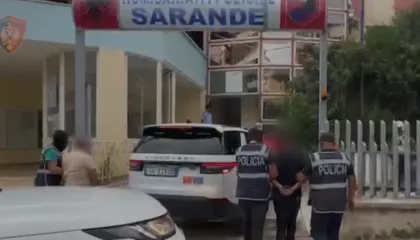 DETAJET nga atentati! Të dënuarit për tentativë vrasje iu vendos tritol në makinë, shpallet në kërkim autori