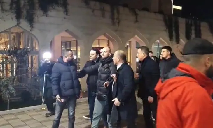 Dhunuan 2 persona në protestë me pretendimin se ishin agjentë civil, Policia nis hetimet ndaj Nokës dhe Mziut