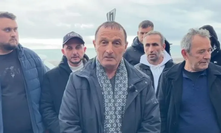 Dita e pestë e protestës, vijon përplasja e banorëve të Rrjollit me policinë: Haku jonë e ka vra gjyqtarin…do t’i vrasim të gjithë