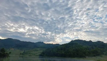 Dita e sotme me kthjellime e alternime vranësirash, ulen temperaturat