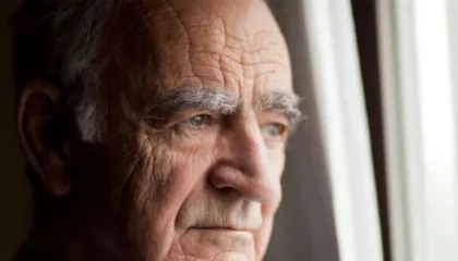 Ditën që do ta shohësh veten me thinja, lexoji fjalët e këtij burri…