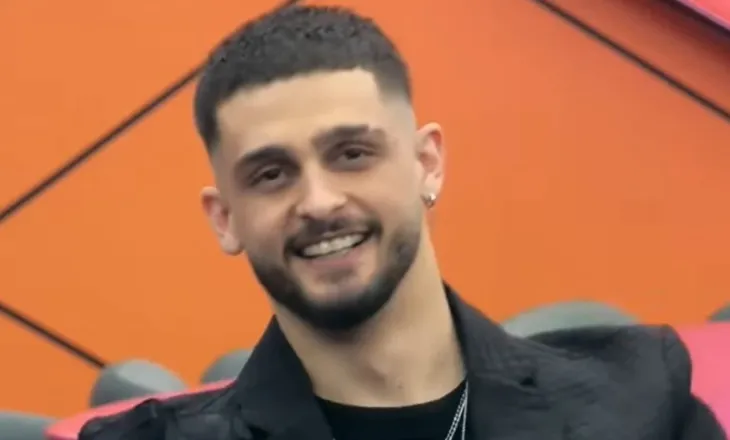 Dj Gimbo habit me rrëfimin: Ish e dashura më ka tradhtuar me kolegun tim