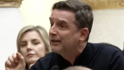 “Do bëj kallëzim penal”/ Braçe parlajmëron drejtorinë e Tatimeve dhe AKU: Nuk kthejnë përgjigje, mbaj unë përgjegjësi për…