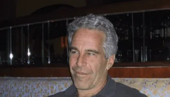 Dosja e “Epstein”, publikohet email-i ku rekomandohet një shqiptare: Bën çdo lloj pune që doni, keni edhe video, por…