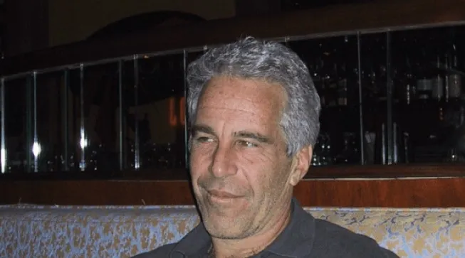 Dosja e “Epstein”, publikohet email-i ku rekomandohet një shqiptare: Bën çdo lloj pune që doni, keni edhe video, por…