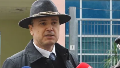 Dosja “Partizani” ndez sallën e gjyqit: Malltezi ‘sulmon’ prokurorët, ndërhyn gjykata