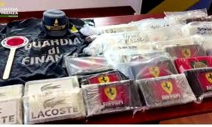Droga me logo ‘Lacoste’ e ‘Ferrari’! Operacion anti-drogë në Itali, goditet rrjeti shqiptar, nga kriptofonat tek ndjekja me satelit