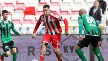 “Dua të mbyll karrierën te Sivaspor”, presidenti i klubit flet për të ardhmen e Manajt