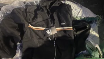 Durrës/ Nga Adidas e Nike tek Gucci, bllokohen mbi 100 mijë veshje të falsifikuara me marka të njohura