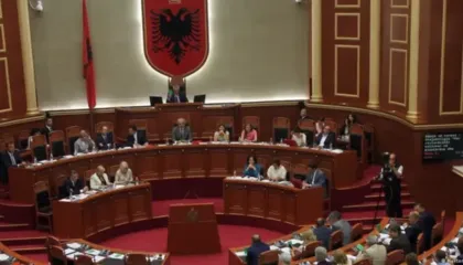 DW: 10 vjet Reformë në Drejtësi, shpresë pa siguri juridike