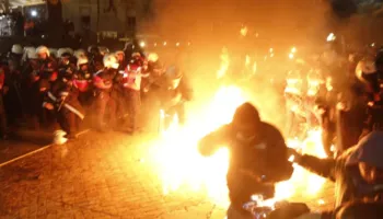 DW: Protesta e opozitës në Tiranë me jehonë në median gjermane