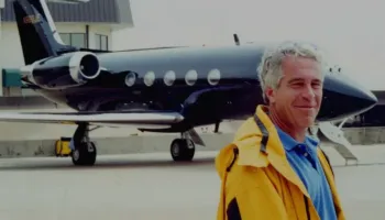 Dyshime që Epstein përdorte bazat Ajrore britanike për trafikimin e vajzave