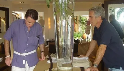 Dyshimet për pagesa financiare nga Jeffrey Epstein dhe presioni politik, Lord Mandelson jep dorëheqjen nga Partia Laburiste