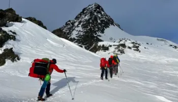 E dashura e tij vdiq nga i ftohti në mal, alpinisti austriak shpallet fajtor për vrasje nga pakujdesia