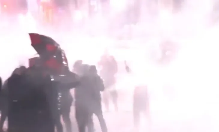 E fundit nga protesta e PD-së, goditet Sali Berisha