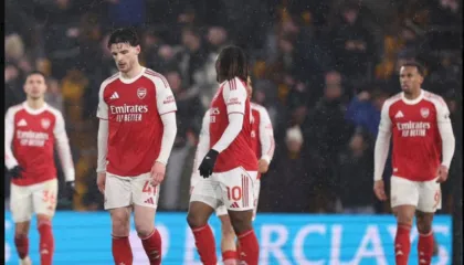 E PABESUESHME! Arsenal nuk fiton dot as ndaj vendit të fundit dhe shkatërron fatin e sezonit me duart e veta (video)