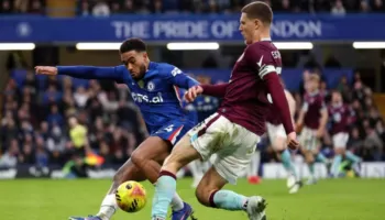 E PABESUESHME! Chelsea befasohet në shtëpi nga Burnley, Broja në infermieri. Abraham shpëton Aston Villa-n nga humbja (video)