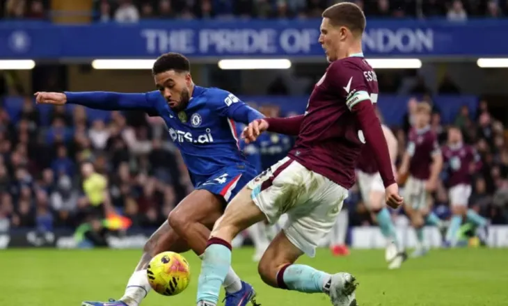E PABESUESHME! Chelsea befasohet në shtëpi nga Burnley, Broja në infermieri. Abraham shpëton Aston Villa-n nga humbja (video)