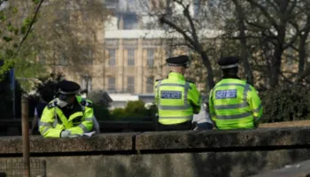 E rëndë në Londër, plagosen me thikë dy fëmijë