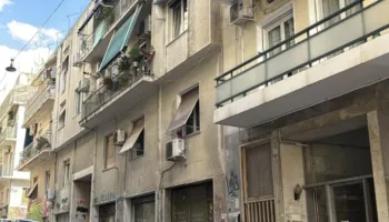 E rëndë! Shqiptari abuzon seksualisht me 25-vjeçaren me aftësi të kufizuara në Greqi