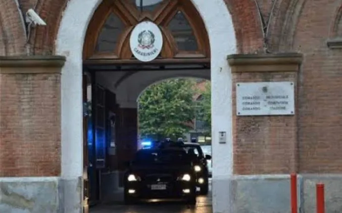 E rëndë/ Trupi i 25-vjeçarit shqiptar gjendet i pajetë pranë makinës së tij, dyshohet se..