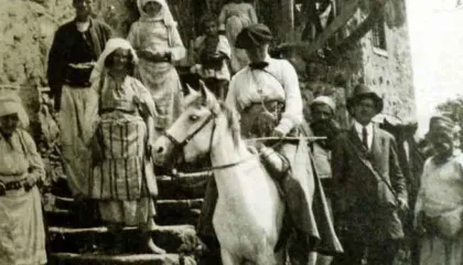 Edith Durham për traditat bar’bare serbe e malazeze: Gjahu për pr’erjen e kokave në Ballkan