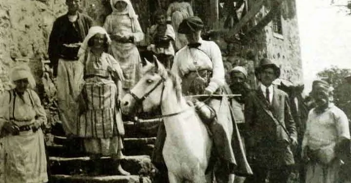 Edith Durham për traditat bar’bare serbe e malazeze: Gjahu për pr’erjen e kokave në Ballkan