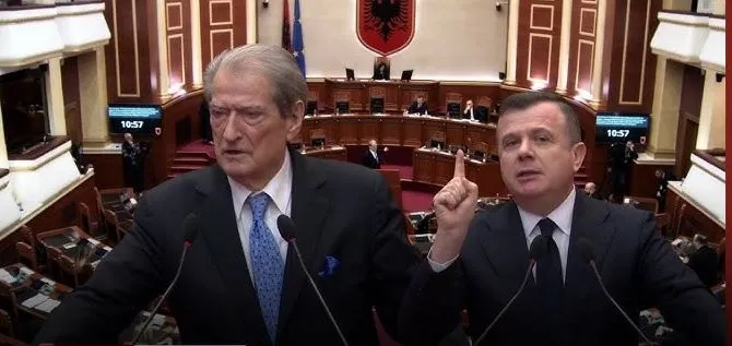 “Ej, ngrije kokën”/ Debate të ashpra, Balla-Berishës: Laje gojën sa herë të flasësh për ne, zotrote je…