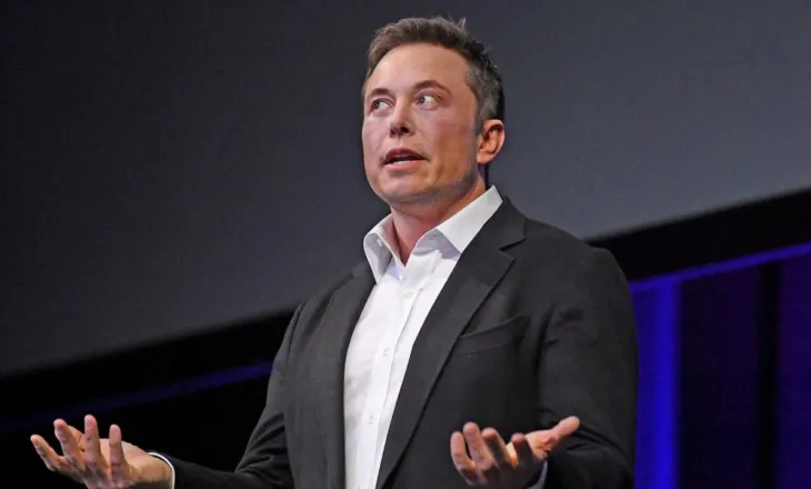 Elon Musk bëhet personi i parë në botë me një pasuri prej 800 miliardë dollarësh