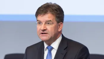 Emri i Lajçak në dosjen “Epstein”, pse skandali hedh dyshime mbi dialogun Kosovë-Serbi