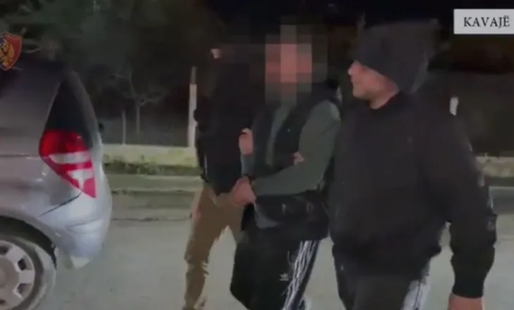EMRI/ Vrau me thikë 48-vjeçarin për një parkim, arrestohet autori në Kavajë