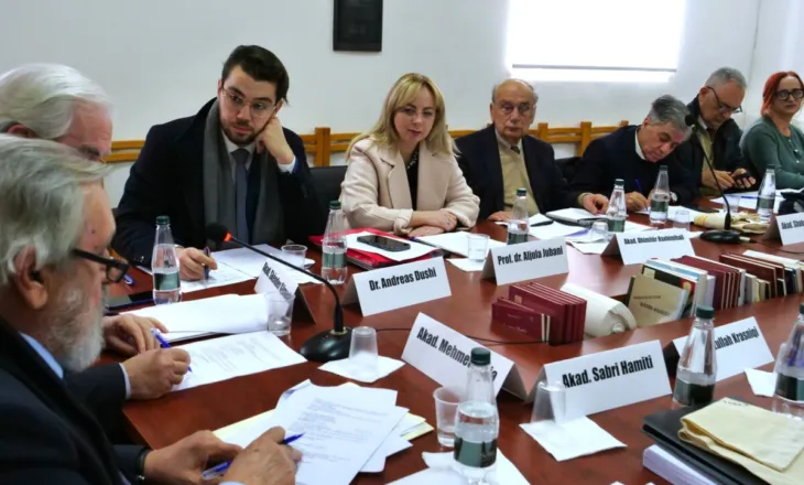 “Enciklopedia shqiptare”, redaksia qëndrore Tiranë-Prishtinë miraton fjalësin përfundimtar të projektit dhe…