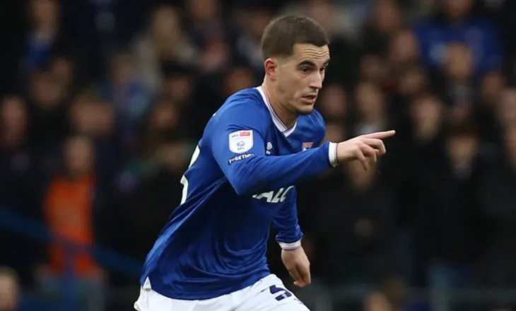 “Erdha me ambicien për t’u ngjitur në Premier League”, Anis Mehmeti: Jemi skuadra më e fortë i kampionatit