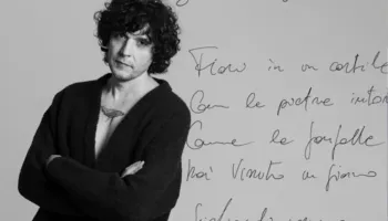 Ermal Meta, me “Stella Stellina” solli në Sanremo një akt besimi në fuqinë e artit për të ngritur zërin kur heshtja bëhet bashkëfajësi