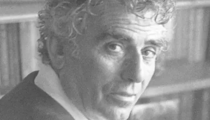 Ernest Heminguej – Petro Markos: Shkrimtari që e do njeriun dhe vdes për të, shkruan mirë!