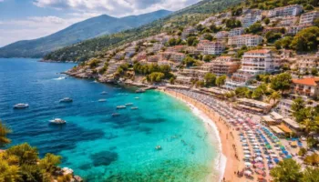 Erozioni dhe mbindërtimet/ Alarmi i medias së huaj: Turizmi në Shqipëri po zhvillohet në kurriz të mjedisit